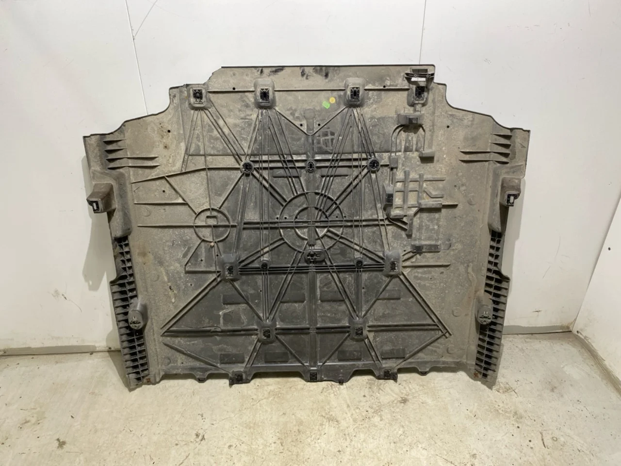 Opel / Vauxhall ASTRA L 2022- Underbody protection plate (engine/gearbox/floor) view 4