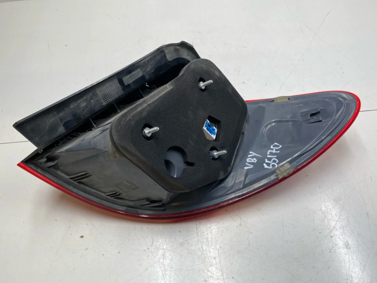 Mercedes B 180-200 W246/W242 2012-19 Hátsó lámpa, bal nézet 4
