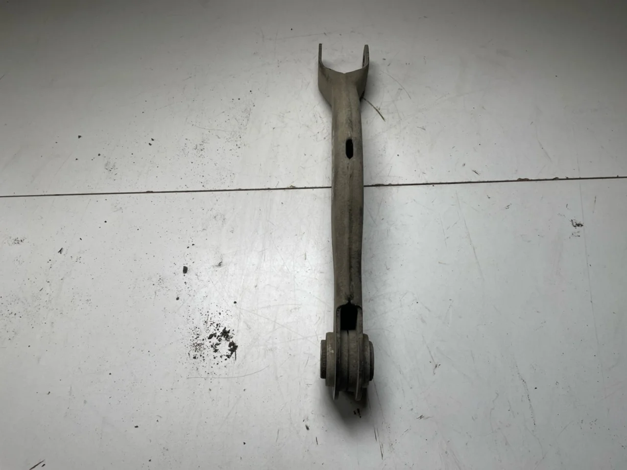 Mercedes EQE SUV X294 2022- Control arm, rear left view 3