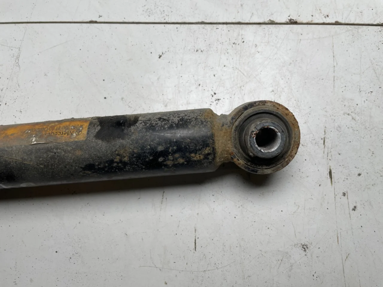 Mercedes EQE SUV X294 2022- Shock absorber, rear view 3