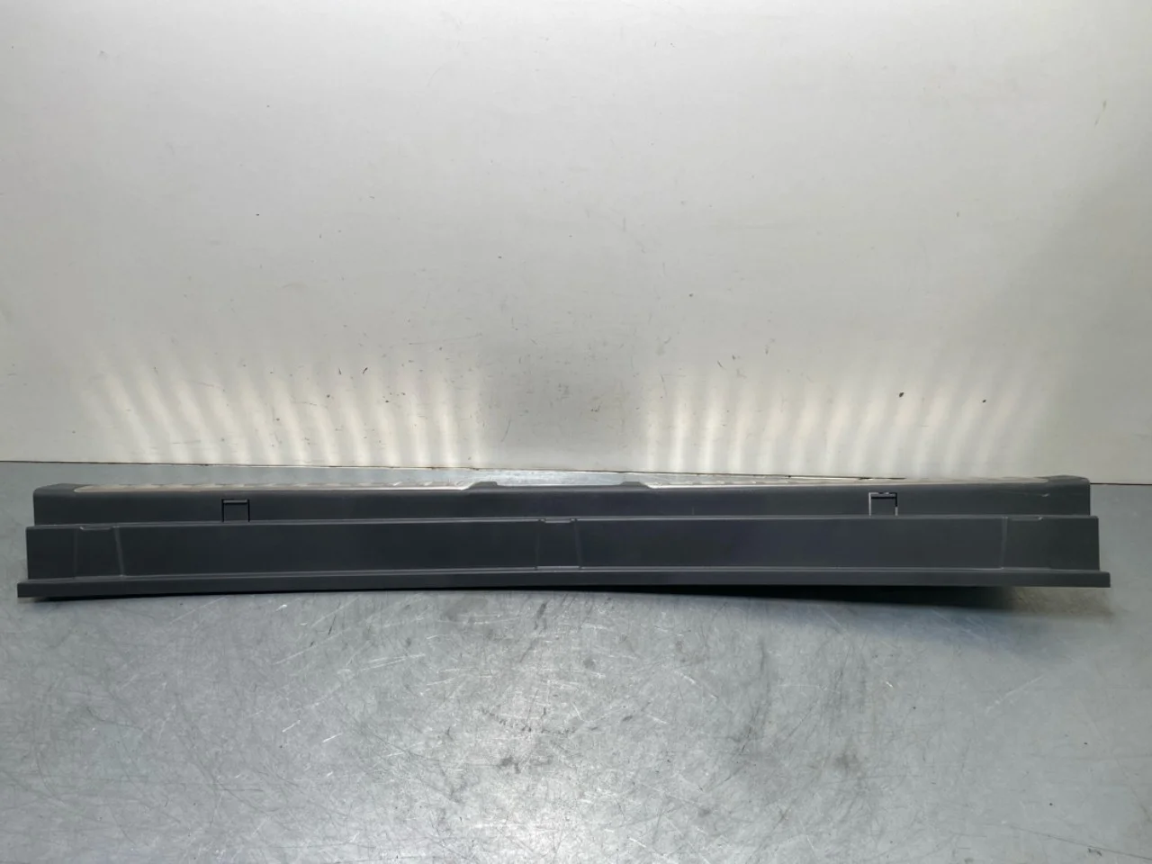 Trim molding, other view 2