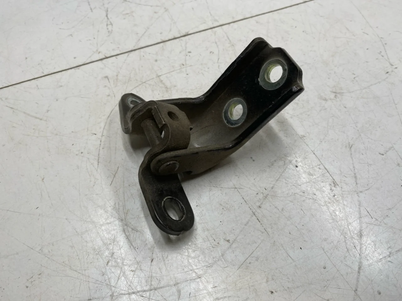 Door hinge view 3