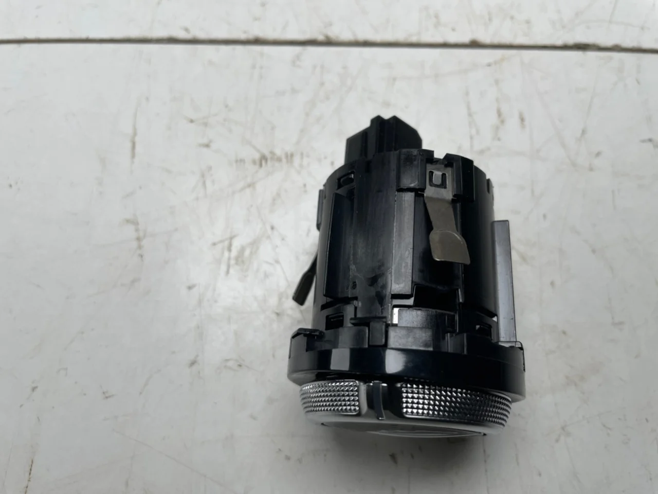 Mercedes EQE SUV X294 2022- Headlight switch view 2