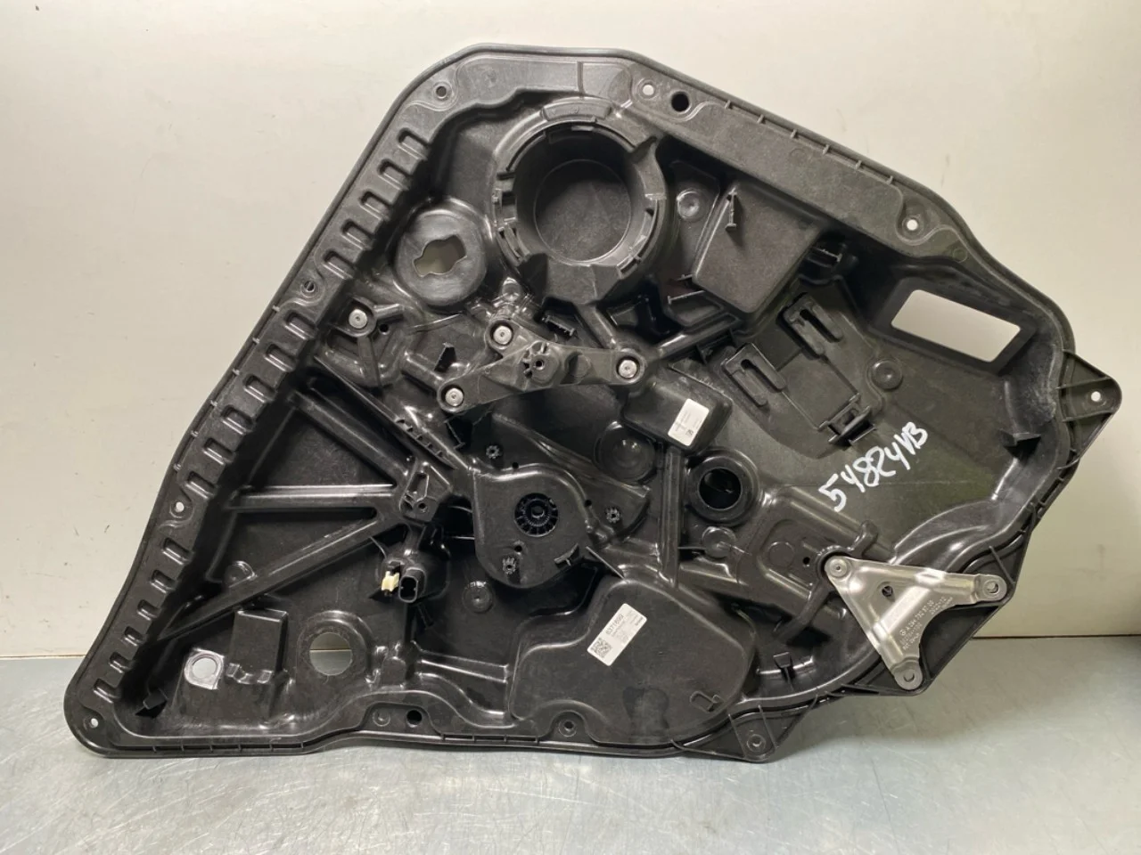 Mercedes EQE SUV X294 2022- Electric window regulator, complete