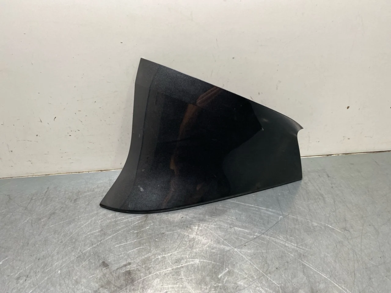 Kia EV6 2022- Bumper section, rear right