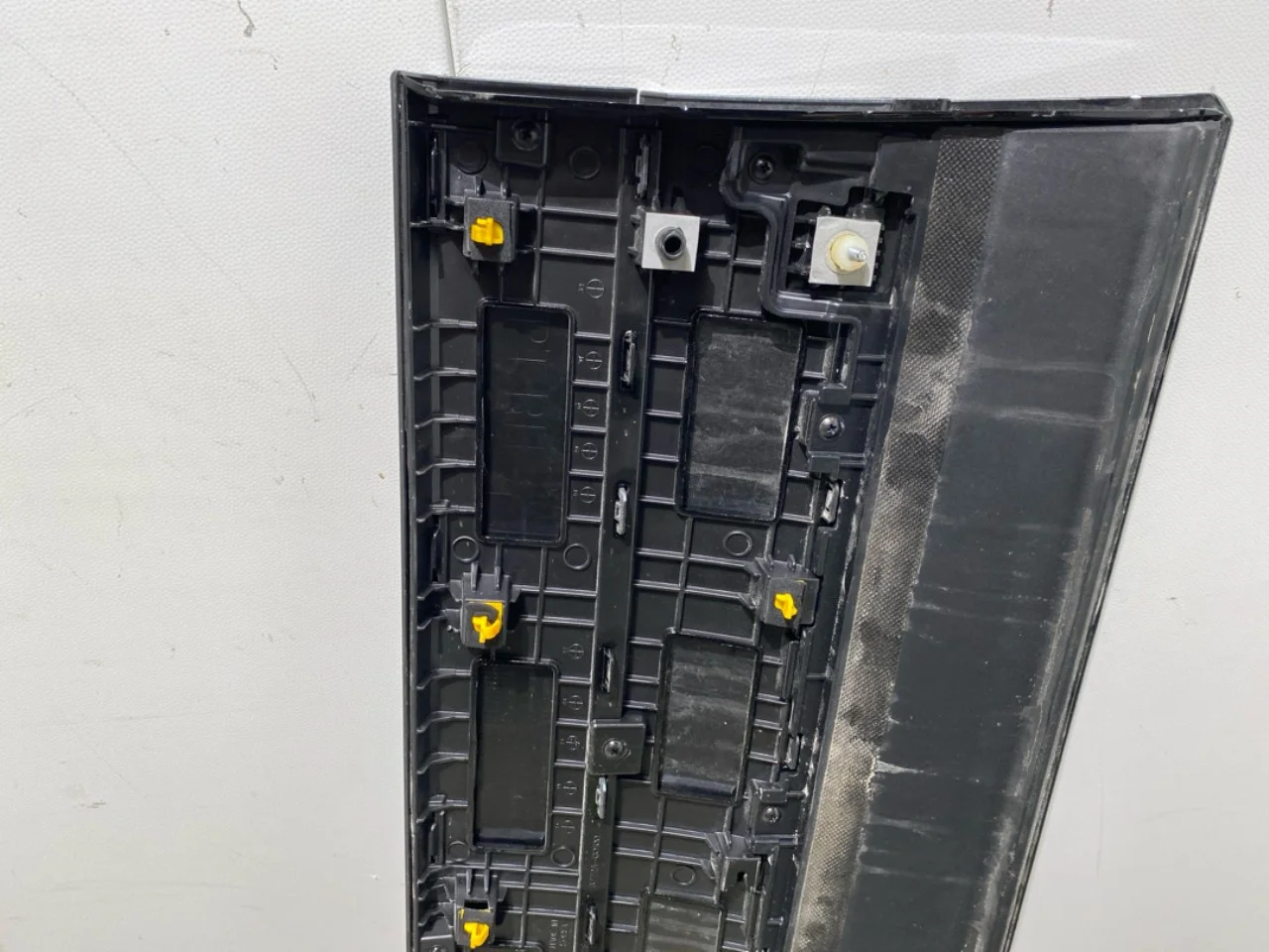 Trim molding, other view 3
