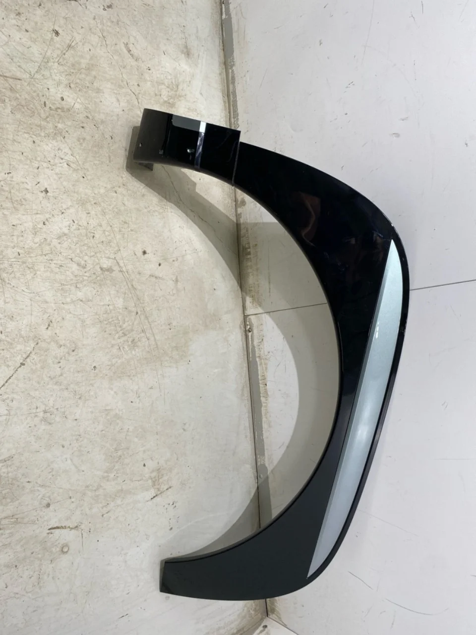 Wheel arch trim