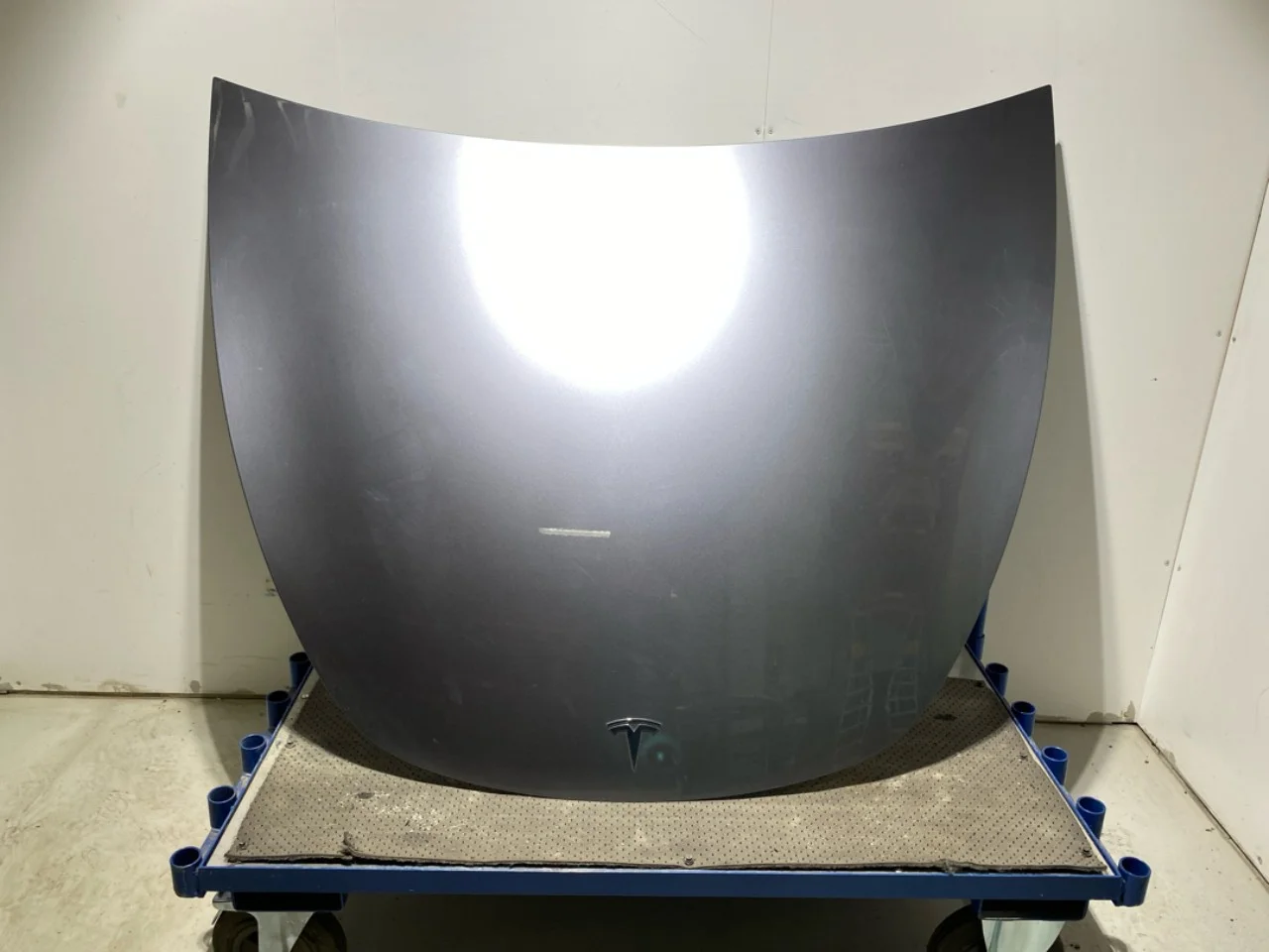 Tesla MODEL Y 2021- Bonnet