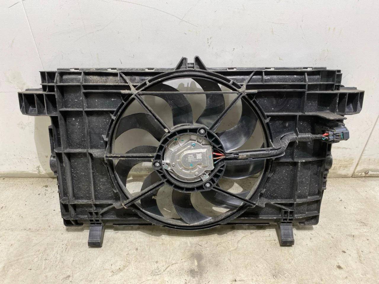 Tesla MODEL 3 2024- Hűtőventilátor, elektromos nézet 2