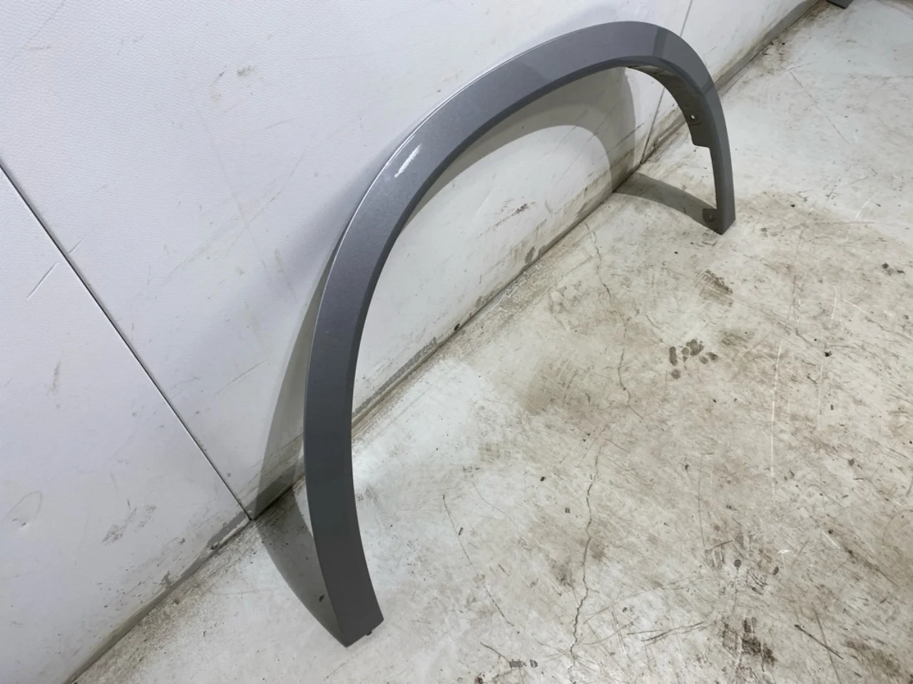 BMW X1/IX1 U11 2023- Wheel arch trim view 2