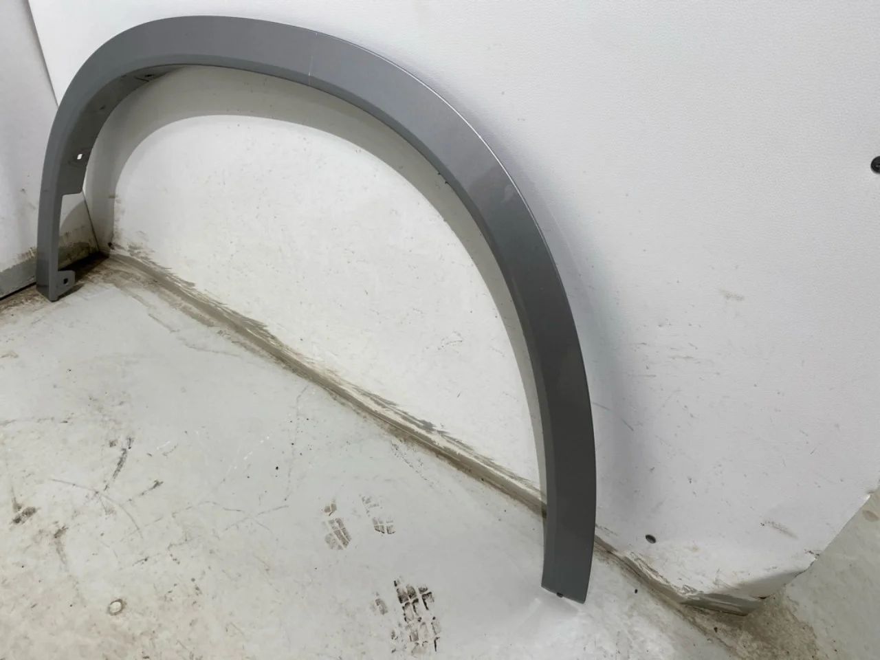 BMW X1/IX1 U11 2023- Wheel arch trim view 2
