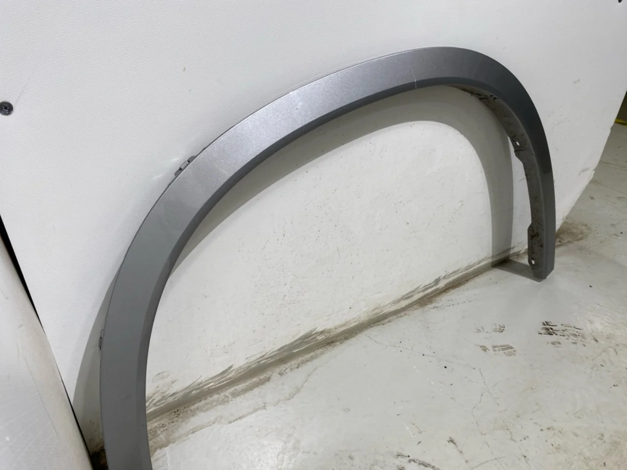 BMW X1/IX1 U11 2023- Wheel arch trim view 3