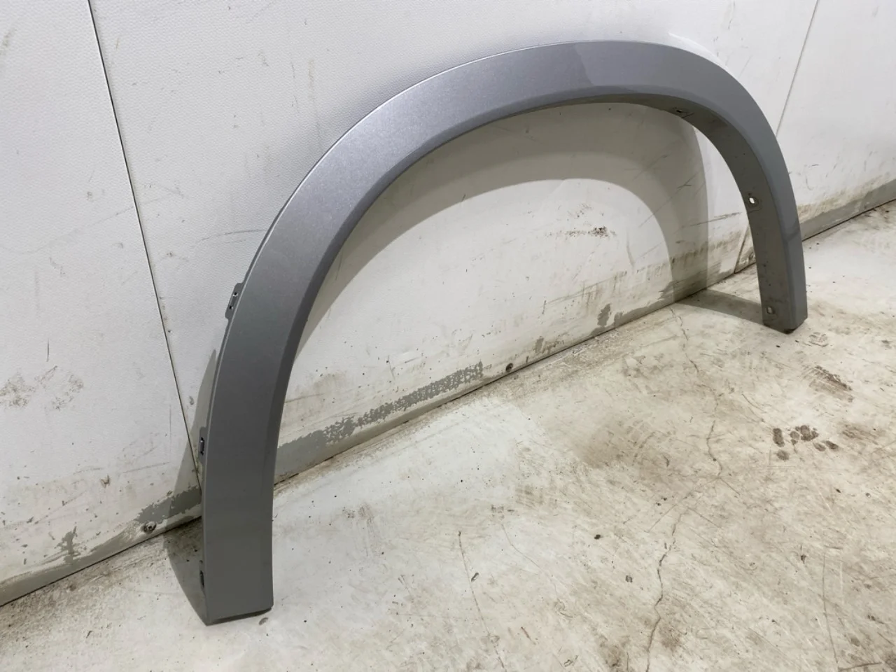 BMW X1/IX1 U11 2023- Wheel arch trim view 2