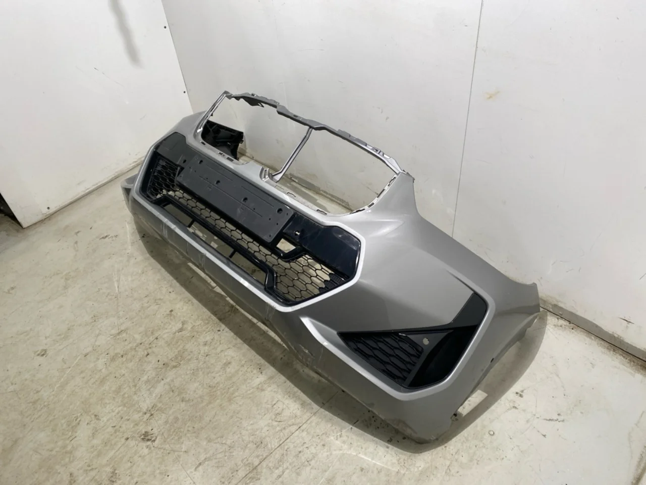 BMW X1/IX1 U11 2023- Front bumper view 2