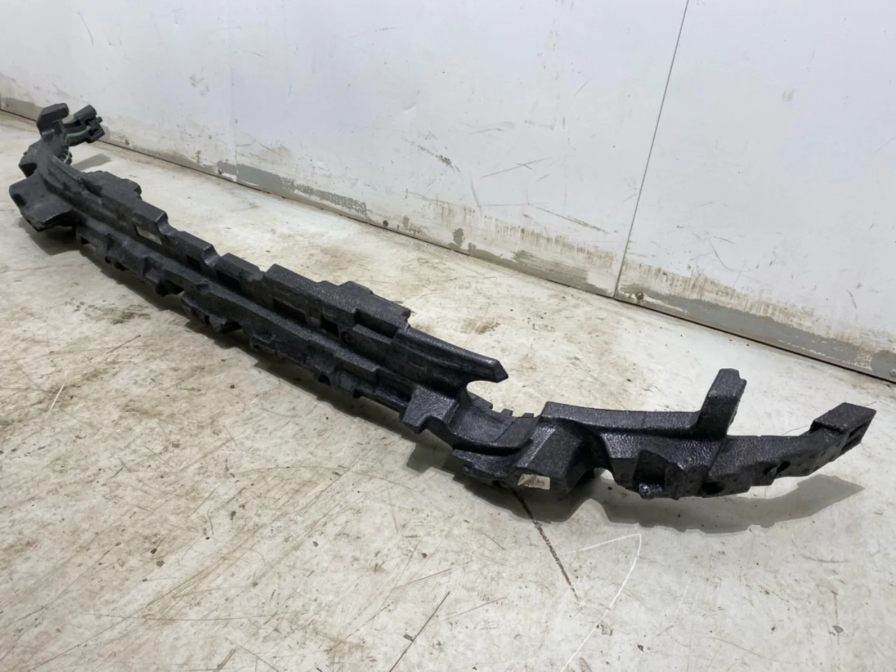 BMW X1/IX1 U11 2023- Bumper impact absorber, front view 2