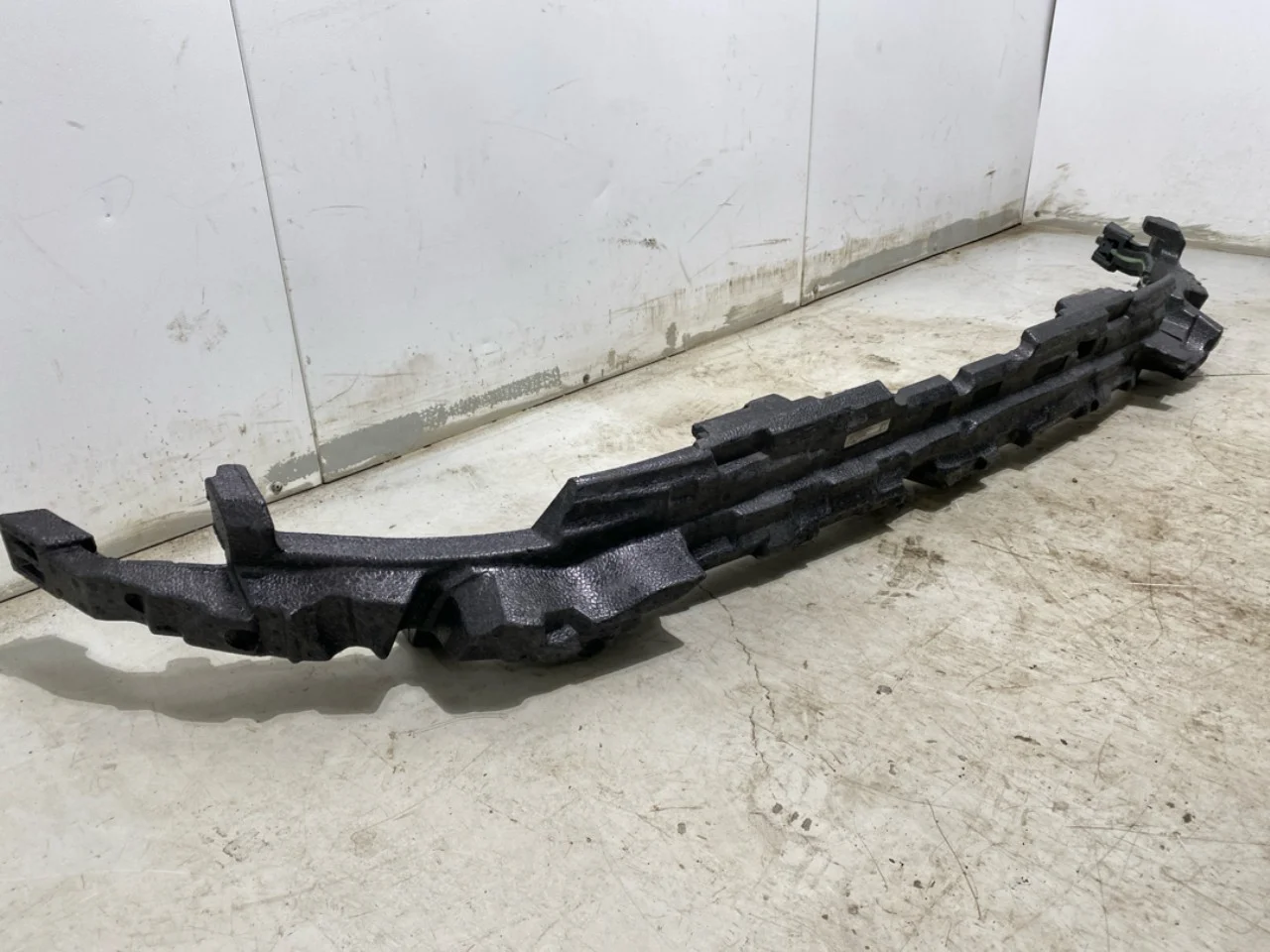 BMW X1/IX1 U11 2023- Bumper impact absorber, front view 3