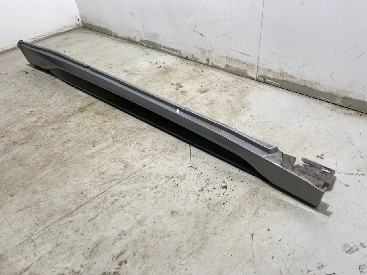 BMW X1/IX1 U11 2023- Küszöb burkolat, jobb nézet 3