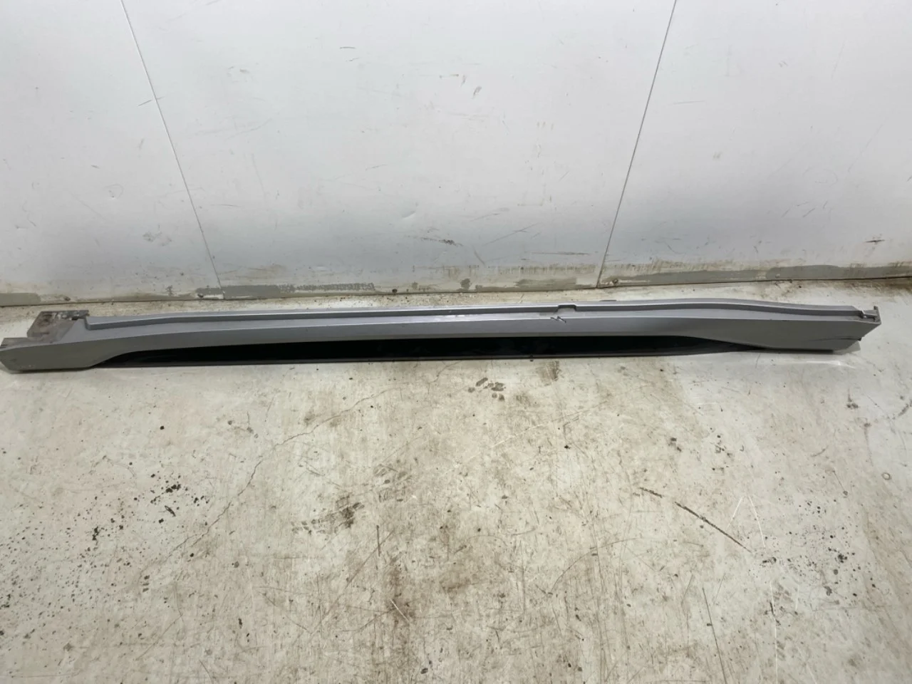 BMW X1/IX1 U11 2023- Küszöb burkolat, bal