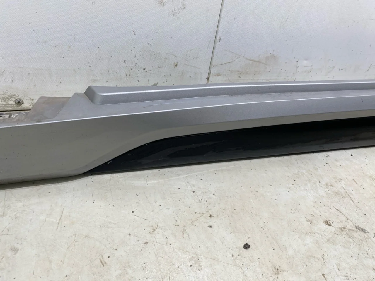 BMW X1/IX1 U11 2023- Küszöb burkolat, bal nézet 3