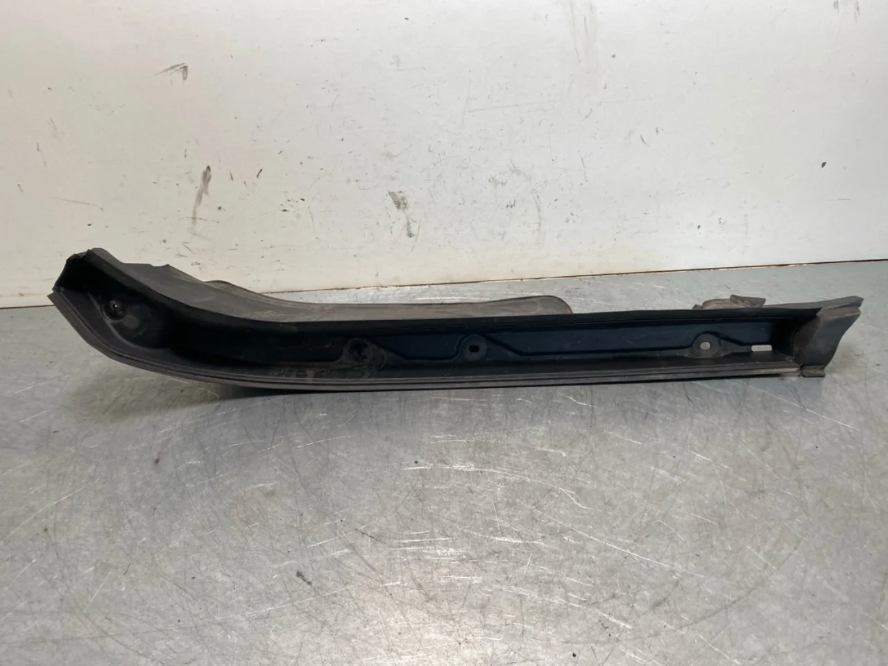 BMW X1/IX1 U11 2023- Front panel view 2