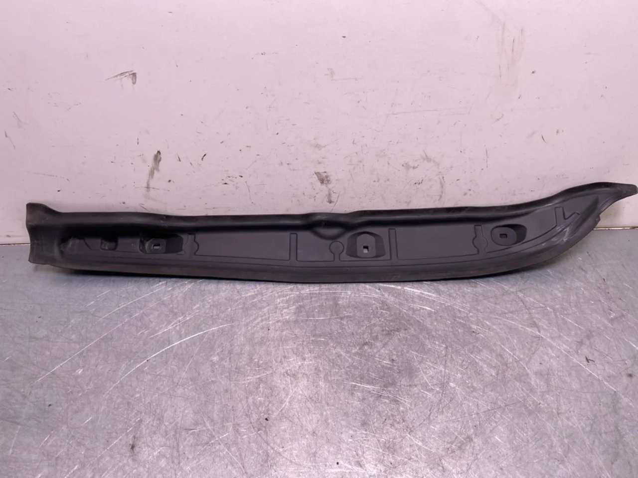 BMW X1/IX1 U11 2023- Front panel view 2