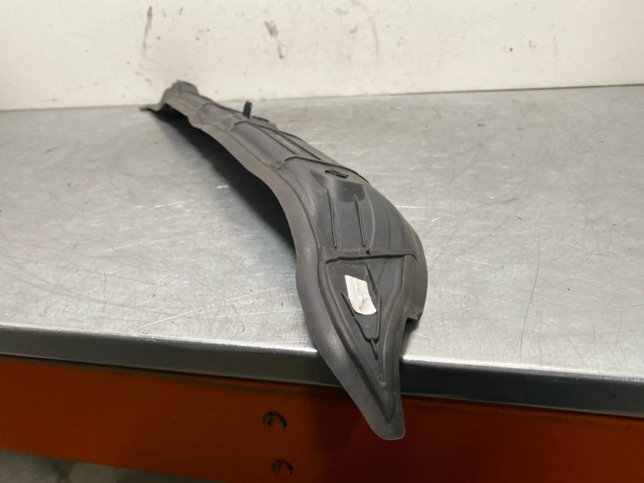 BMW X1/IX1 U11 2023- Front panel view 4