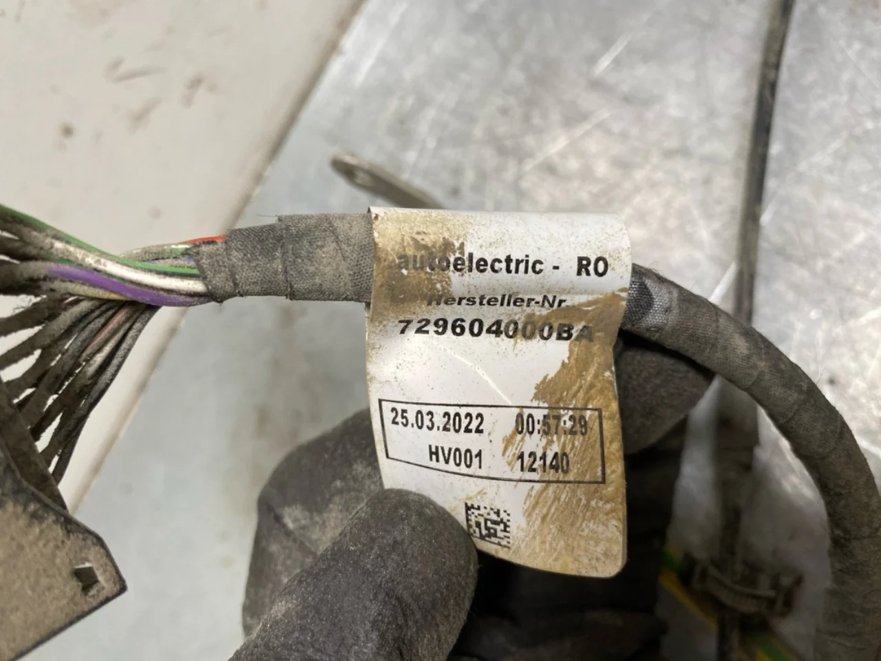 Mercedes EQB X243 2022- Töltőnyílás fedél, elektromos / hibrid nézet 4