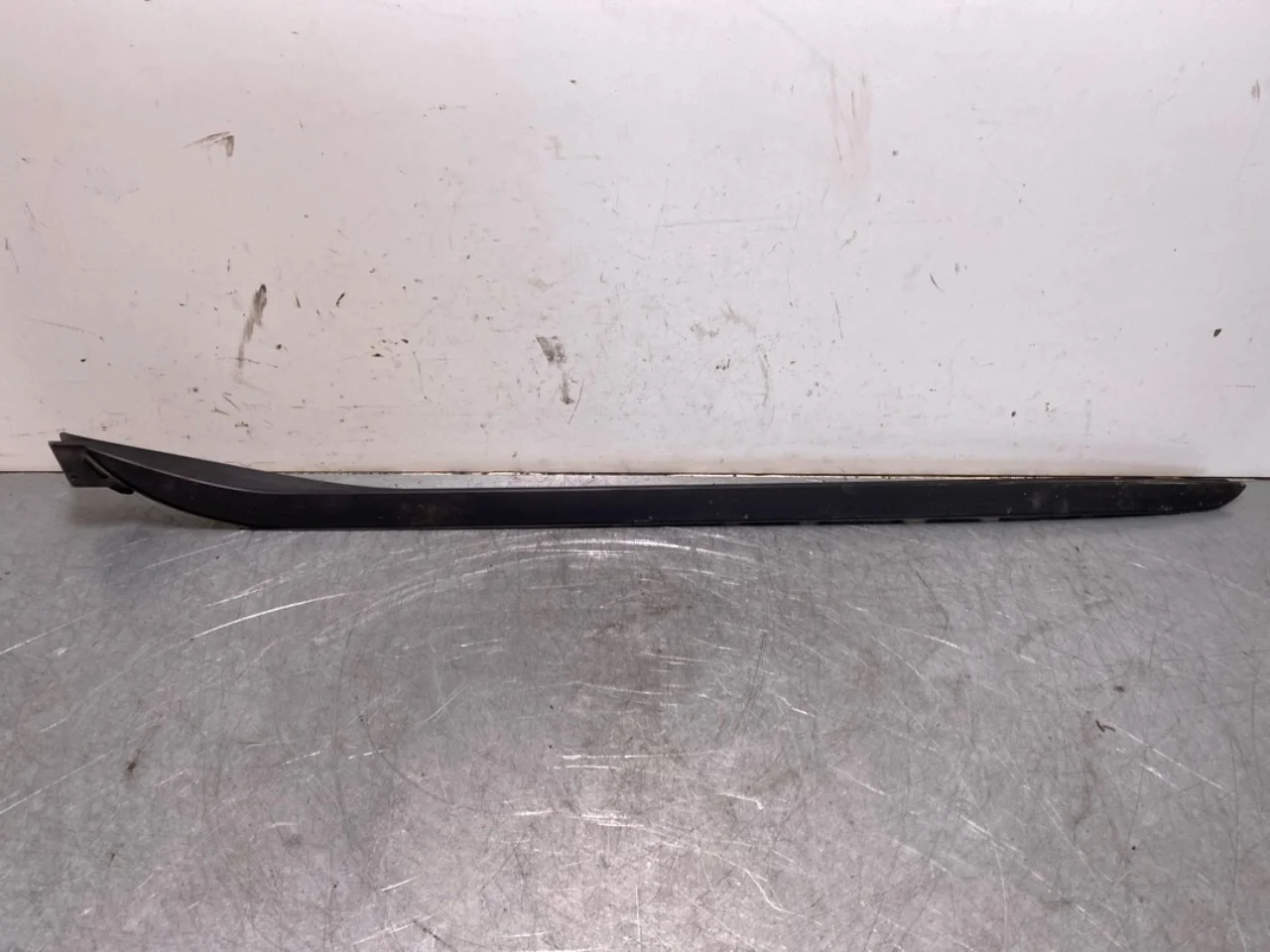 BMW X1/IX1 U11 2023- Trim molding, other view 3