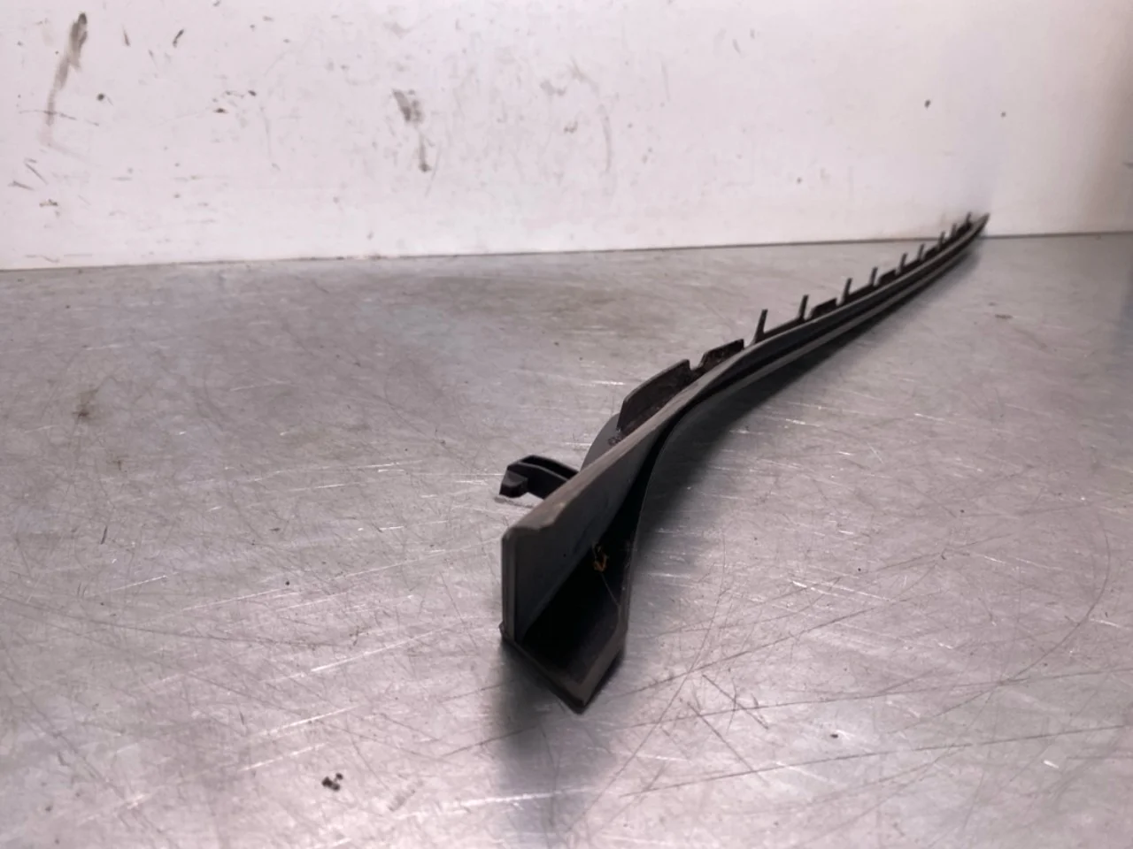 BMW X1/IX1 U11 2023- Trim molding, other view 4