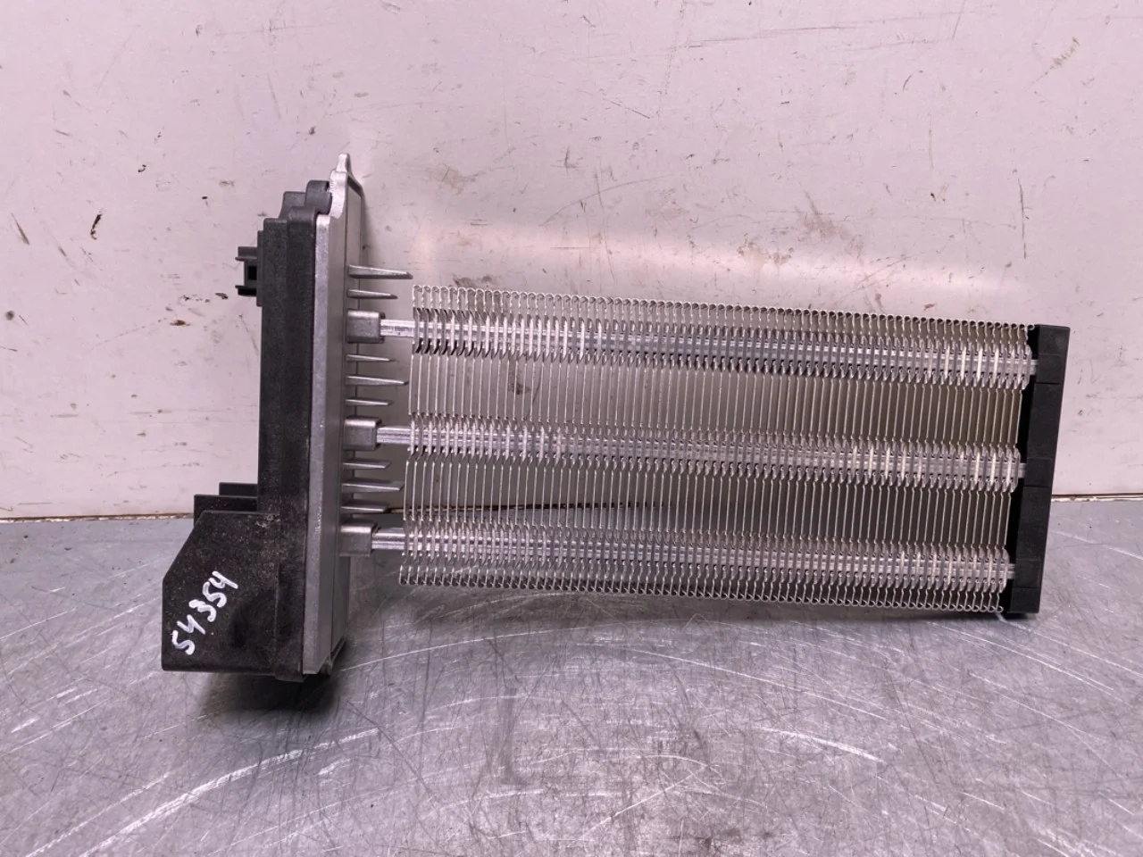 Mercedes EQB X243 2022- Heater matrix, without air conditioning view 2