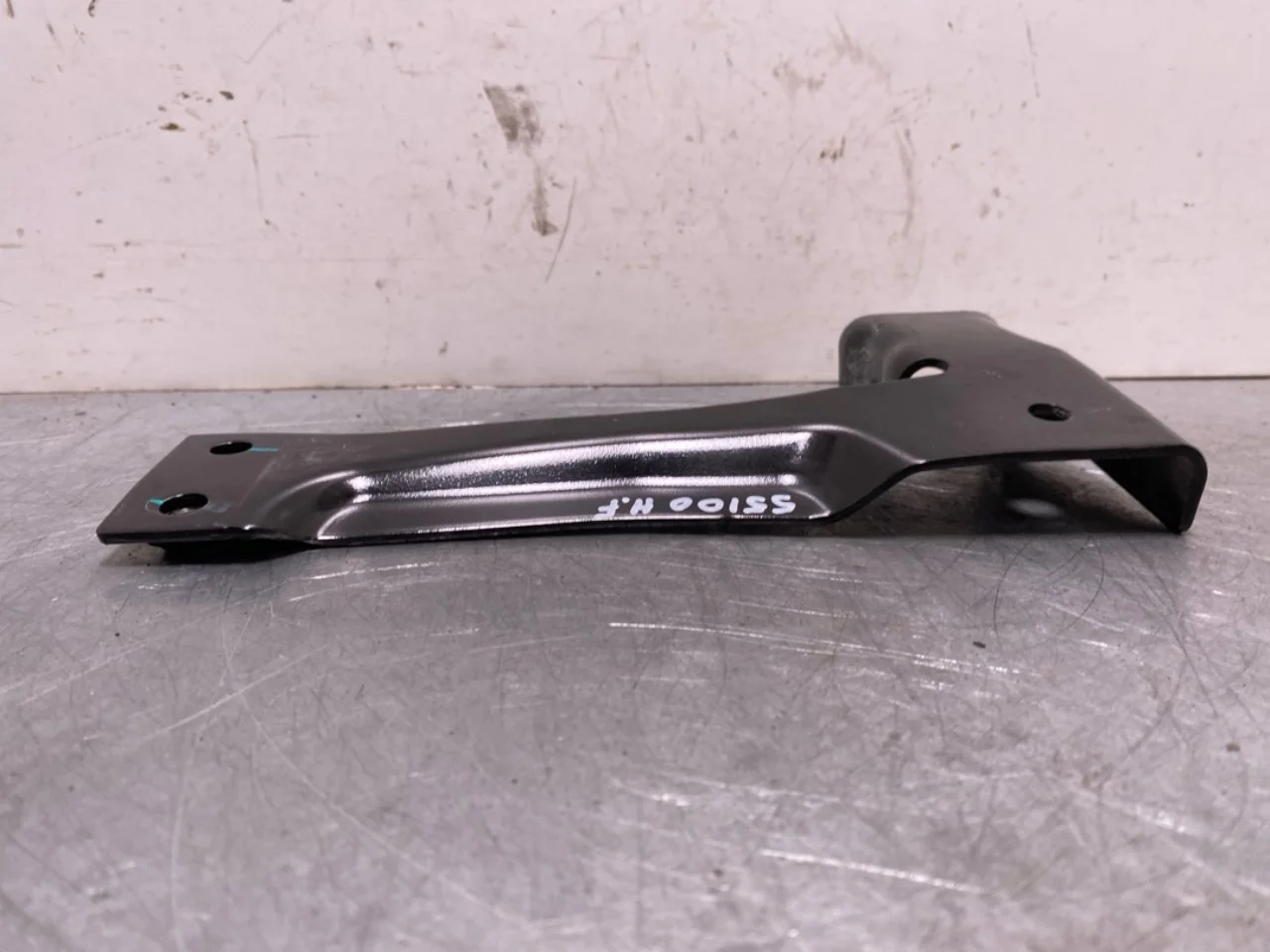 BMW X1/IX1 U11 2023- Front panel view 3