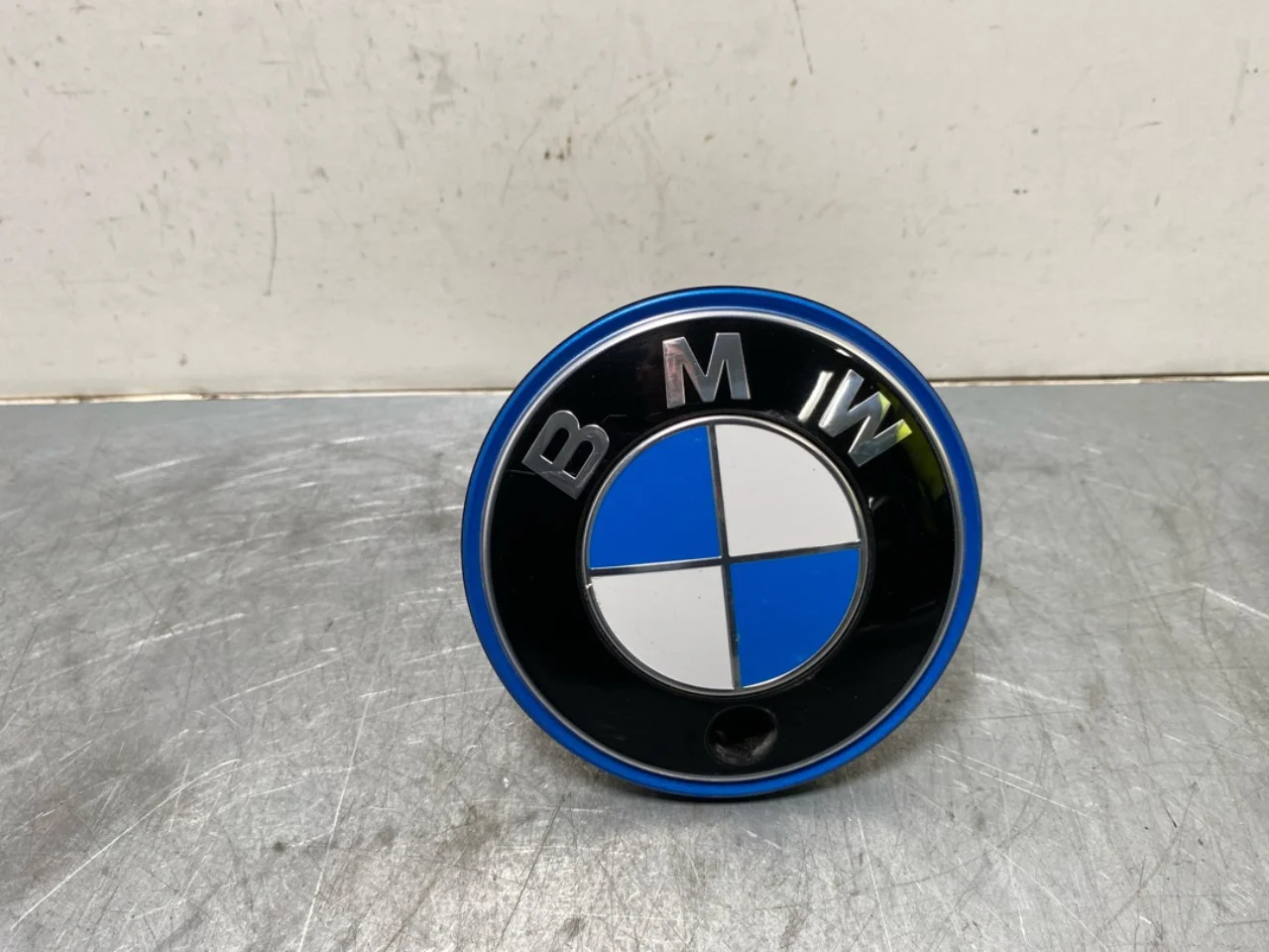 BMW IX 2022- Emblem