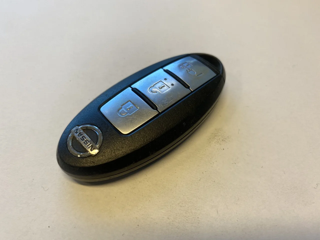 Nissan LEAF 2011-17 Remote control, central locking / alarm view 2