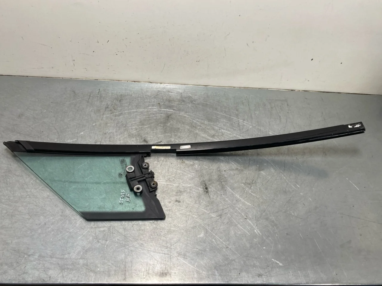BMW IX 2022- Oldalüveg, hátsó, karosszériában, jobb, fix nézet 2