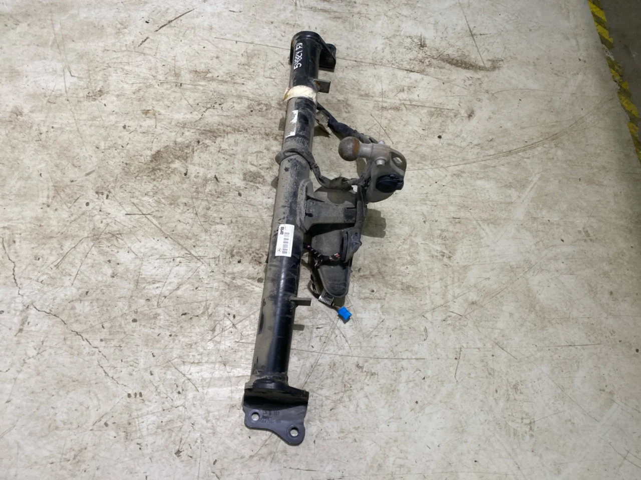 Mercedes EQE SUV X294 2022- Tow bar view 2