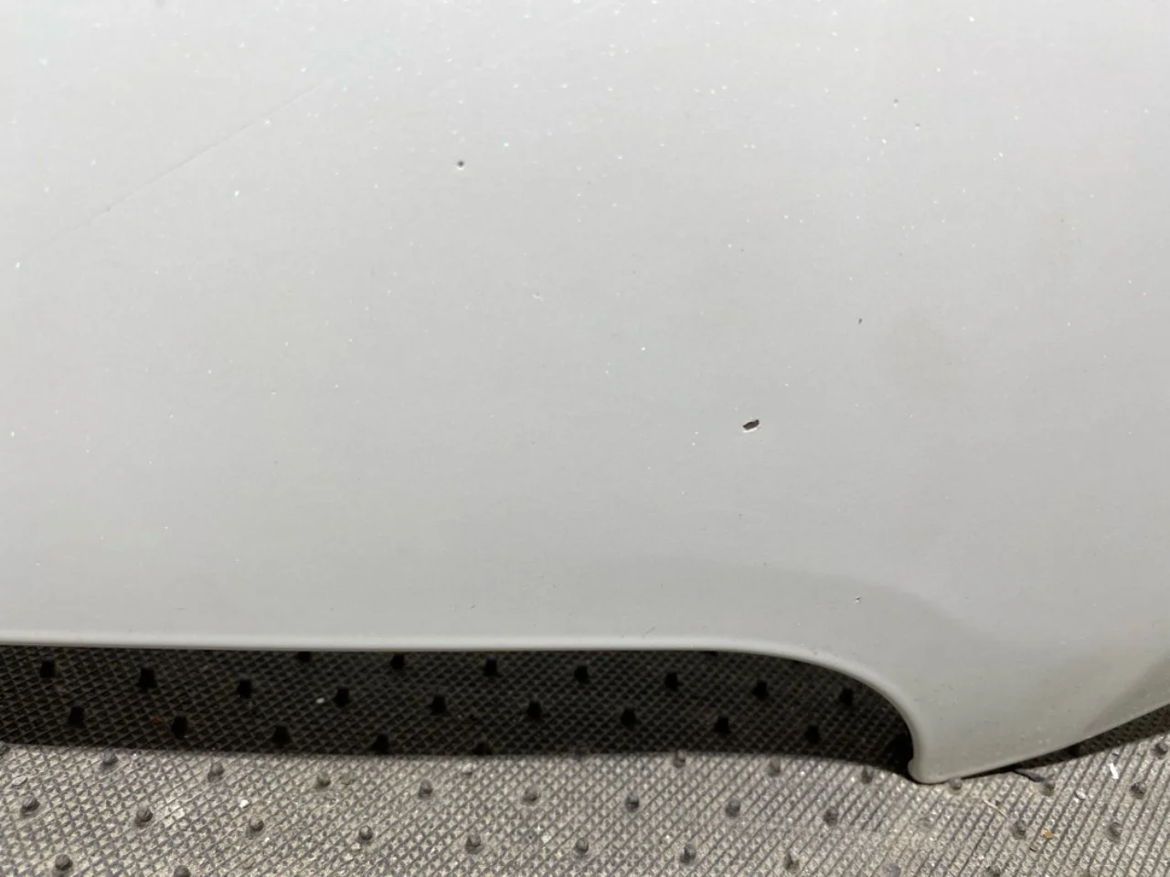 Nissan LEAF 2011-17 Bonnet view 3