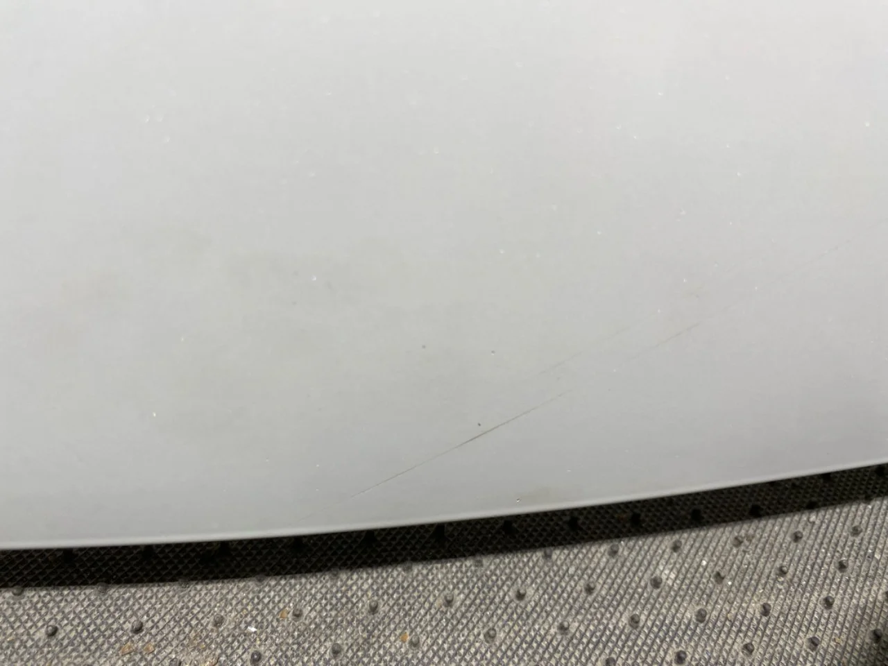 Nissan LEAF 2011-17 Bonnet view 4