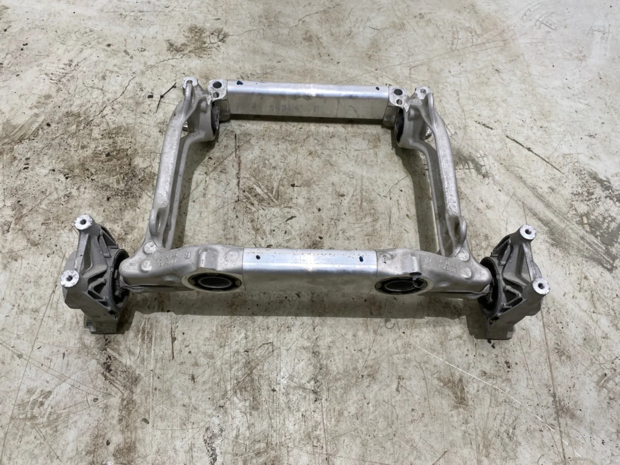 Mercedes EQE SUV X294 2022- Suport motor, oțel / aluminiu