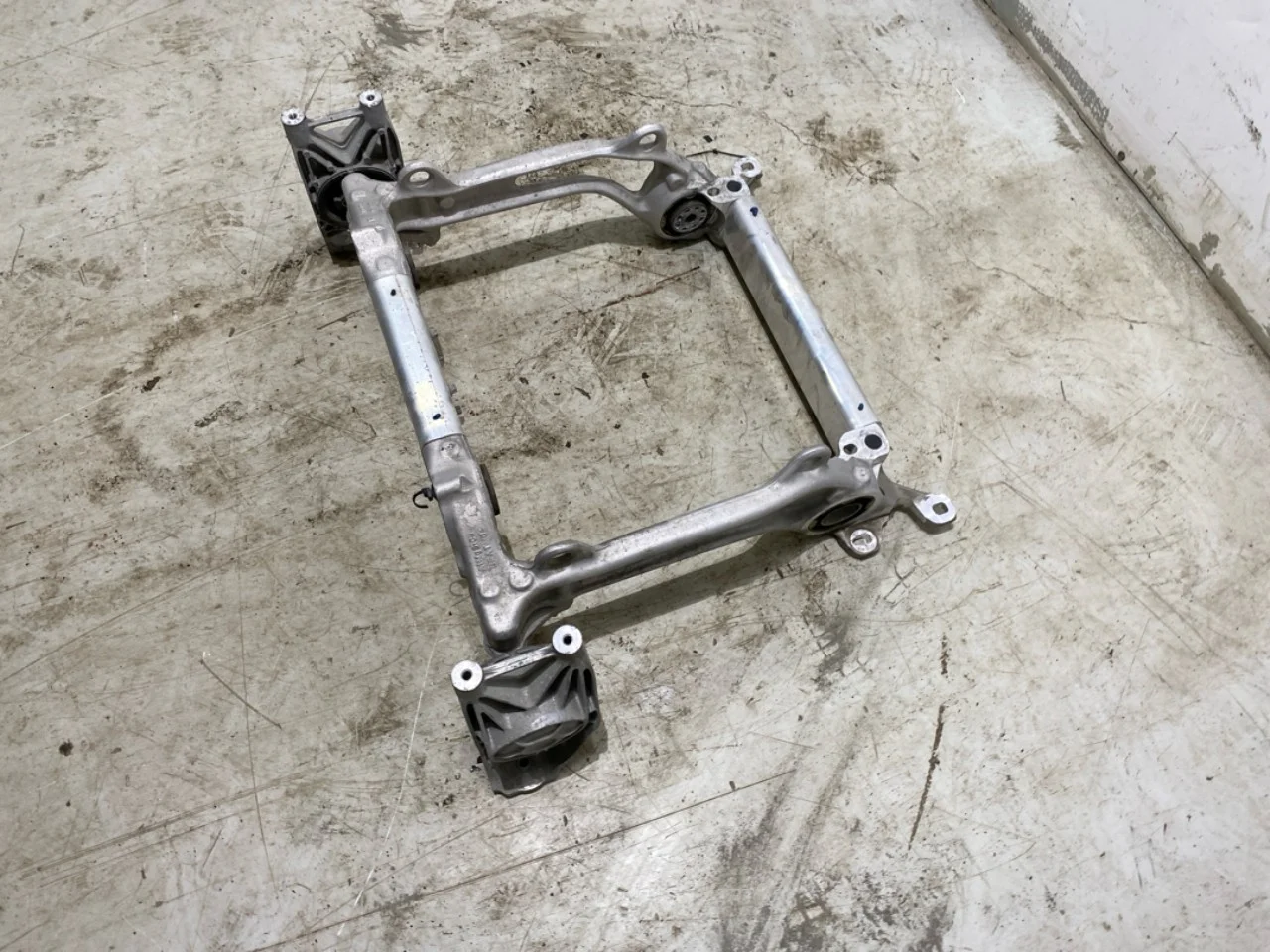 Mercedes EQE SUV X294 2022- Suport motor, oțel / aluminiu vedere 3