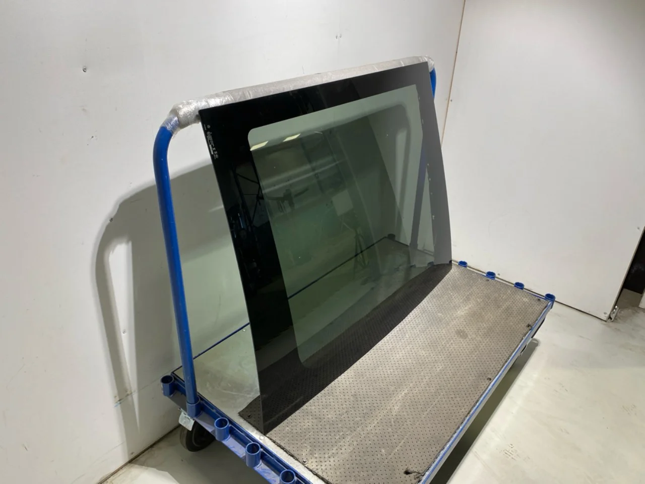 Mercedes EQE SUV X294 2022- Sunroof view 3