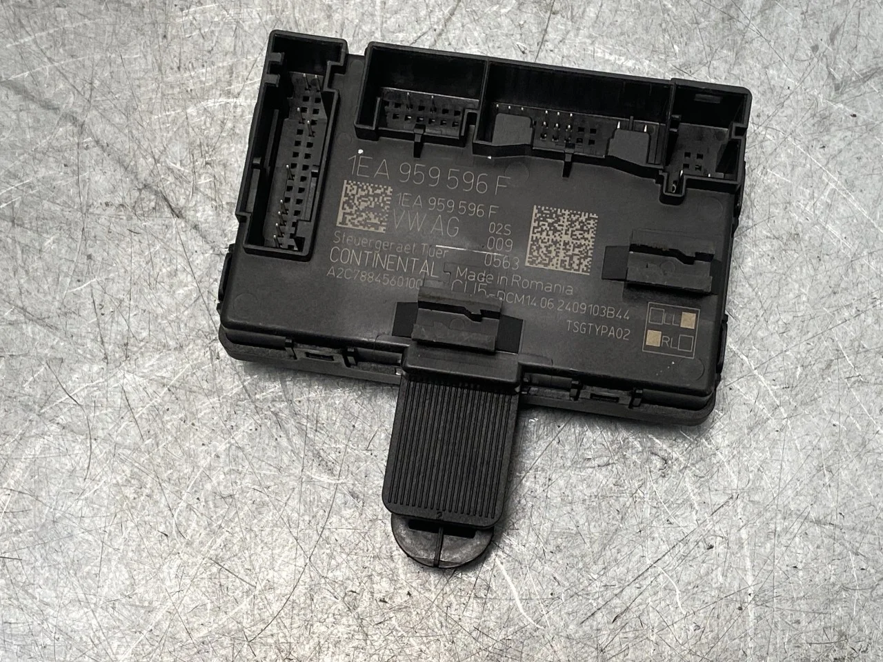 Volkswagen ID.4 2021- Vezérlőegység, ajtó