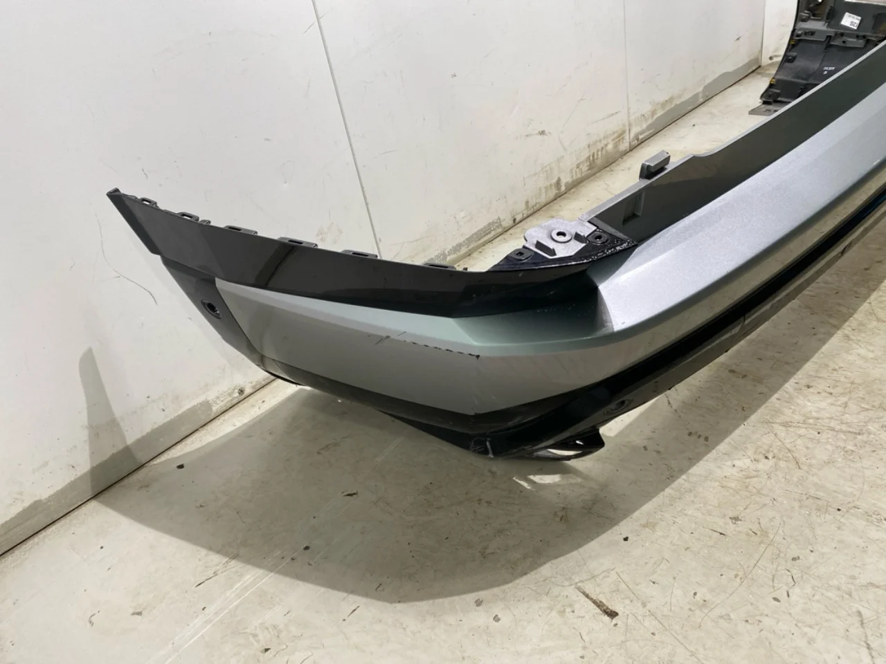 Rear bumper view 3