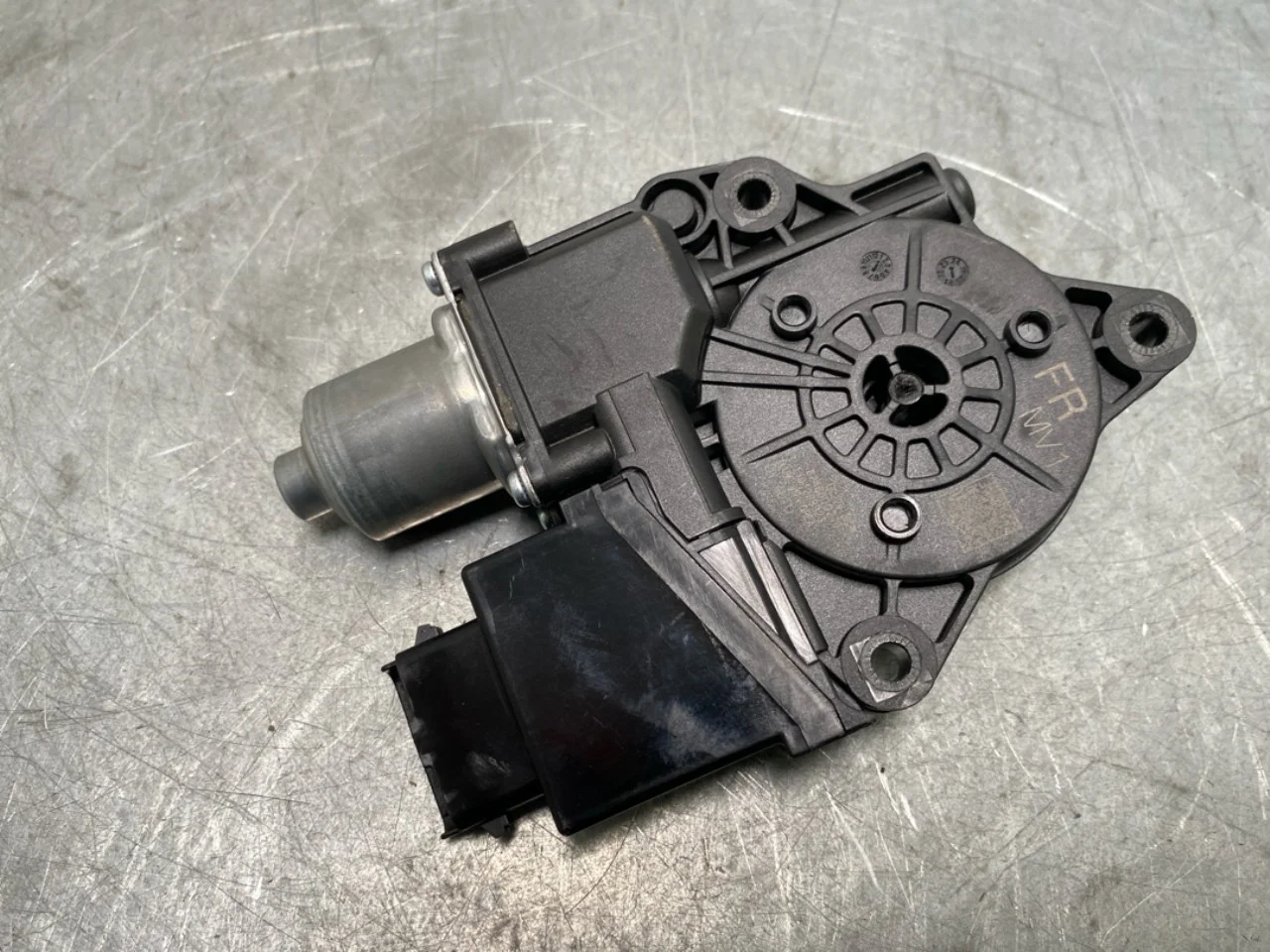 Window regulator motor view 2