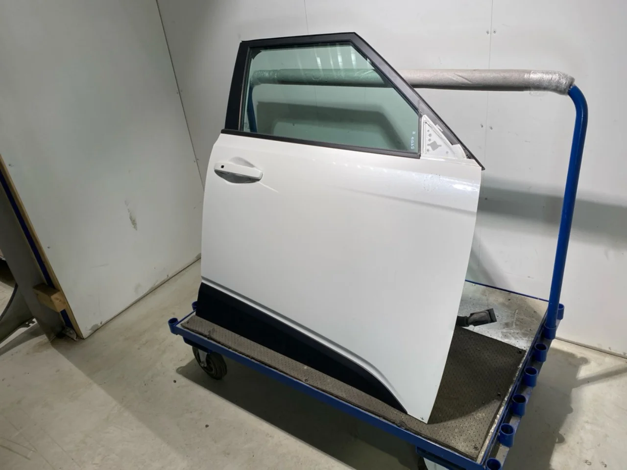 Kia SOUL 2009- Ajtó, 4 ajtós, első, jobb nézet 3