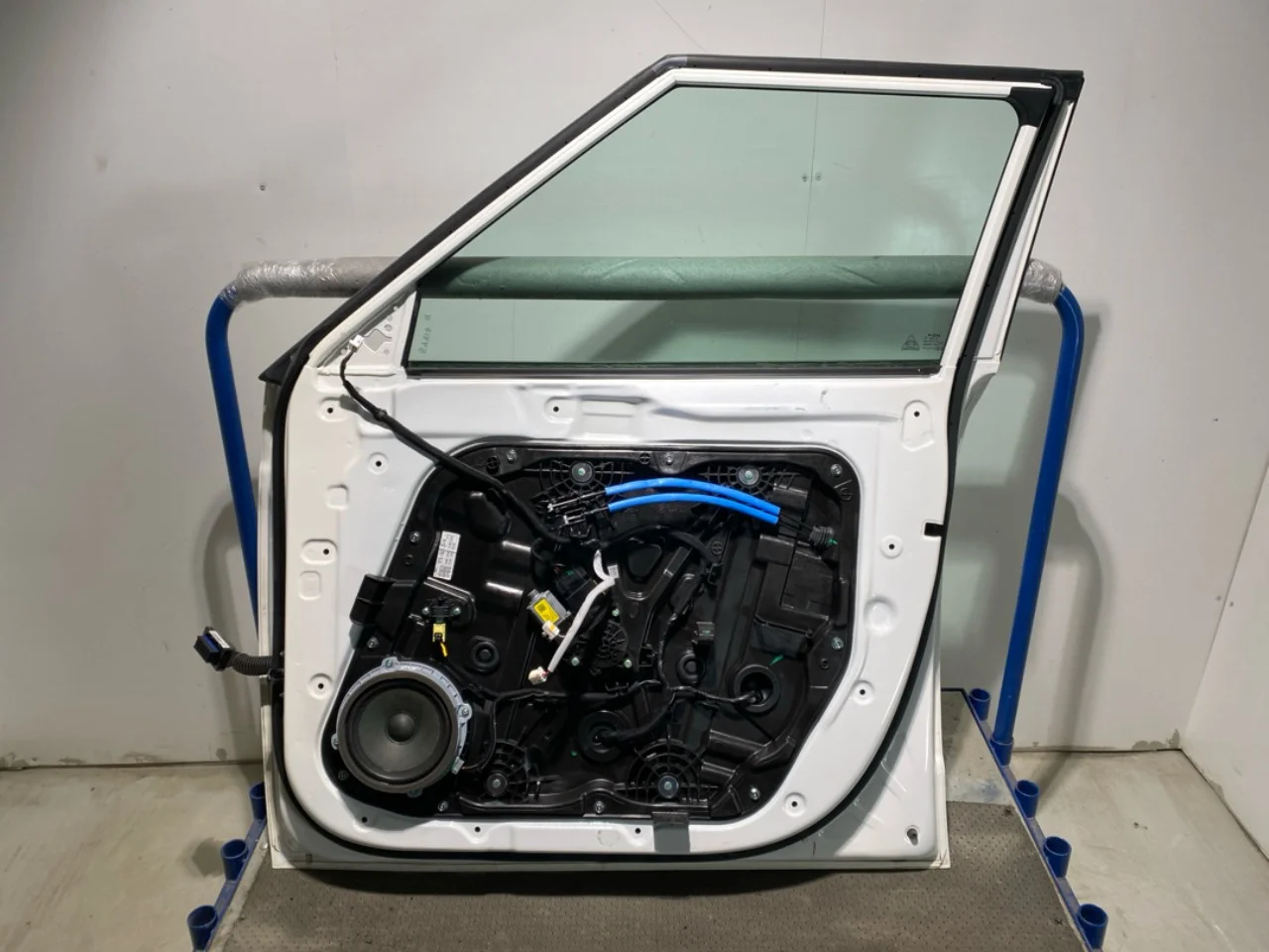 Kia SOUL 2009- Ajtó, 4 ajtós, első, jobb nézet 4
