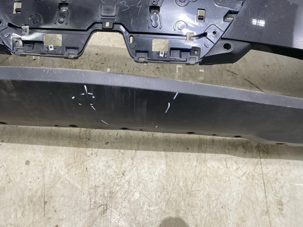 BMW IX 2022- Front bumper view 4