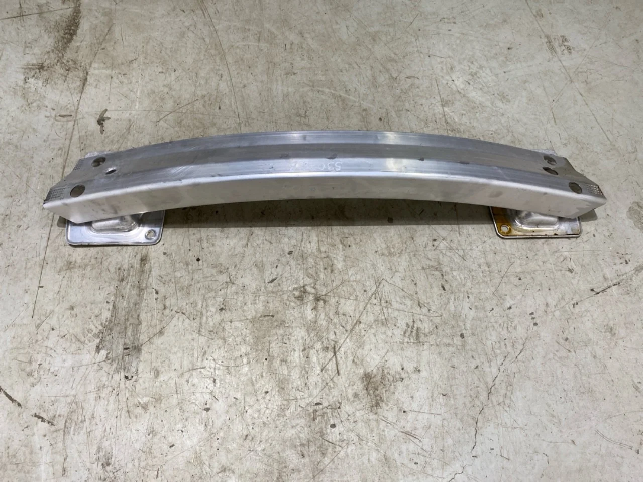 Tesla MODEL 3 2024- Bumper reinforcement beam, rear view 4
