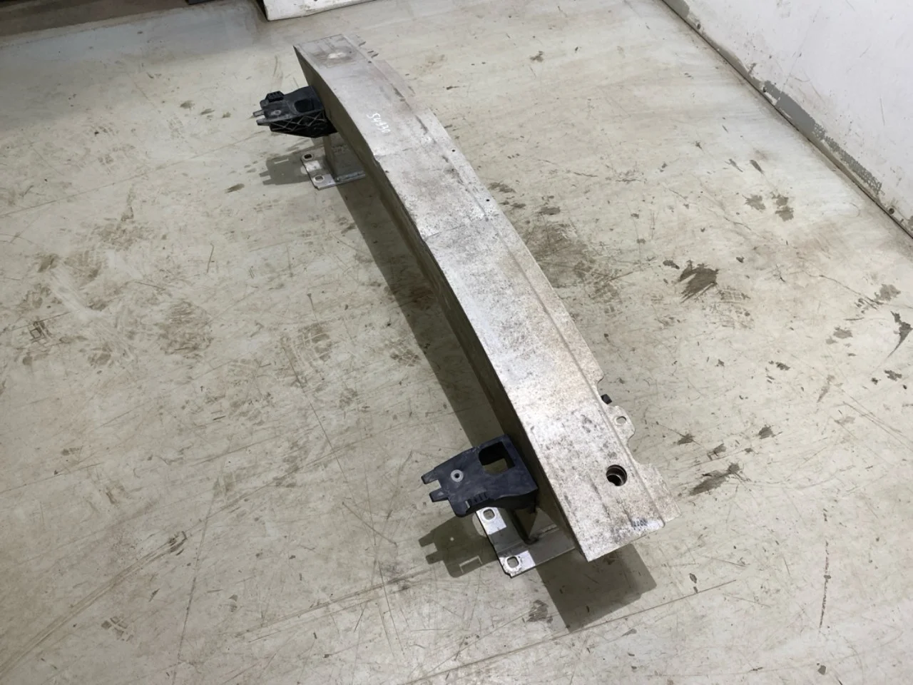 Audi E-TRON, S GE 2019- Bumper reinforcement beam, front view 3