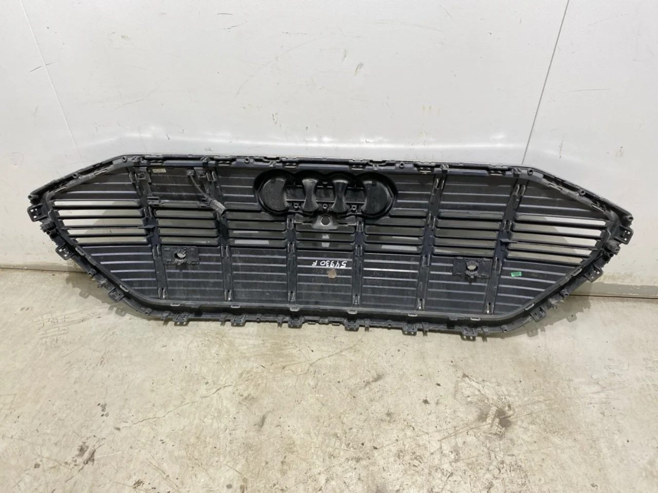 Audi E-TRON, S GE 2019- Grille, complete view 4