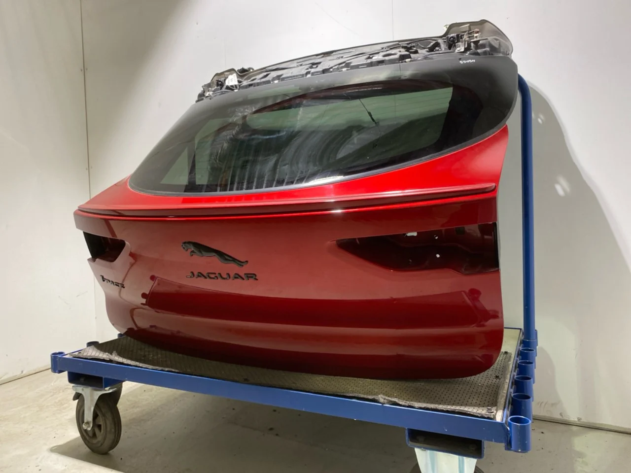 Jaguar I-PACE 2018- Tailgate, estate view 3